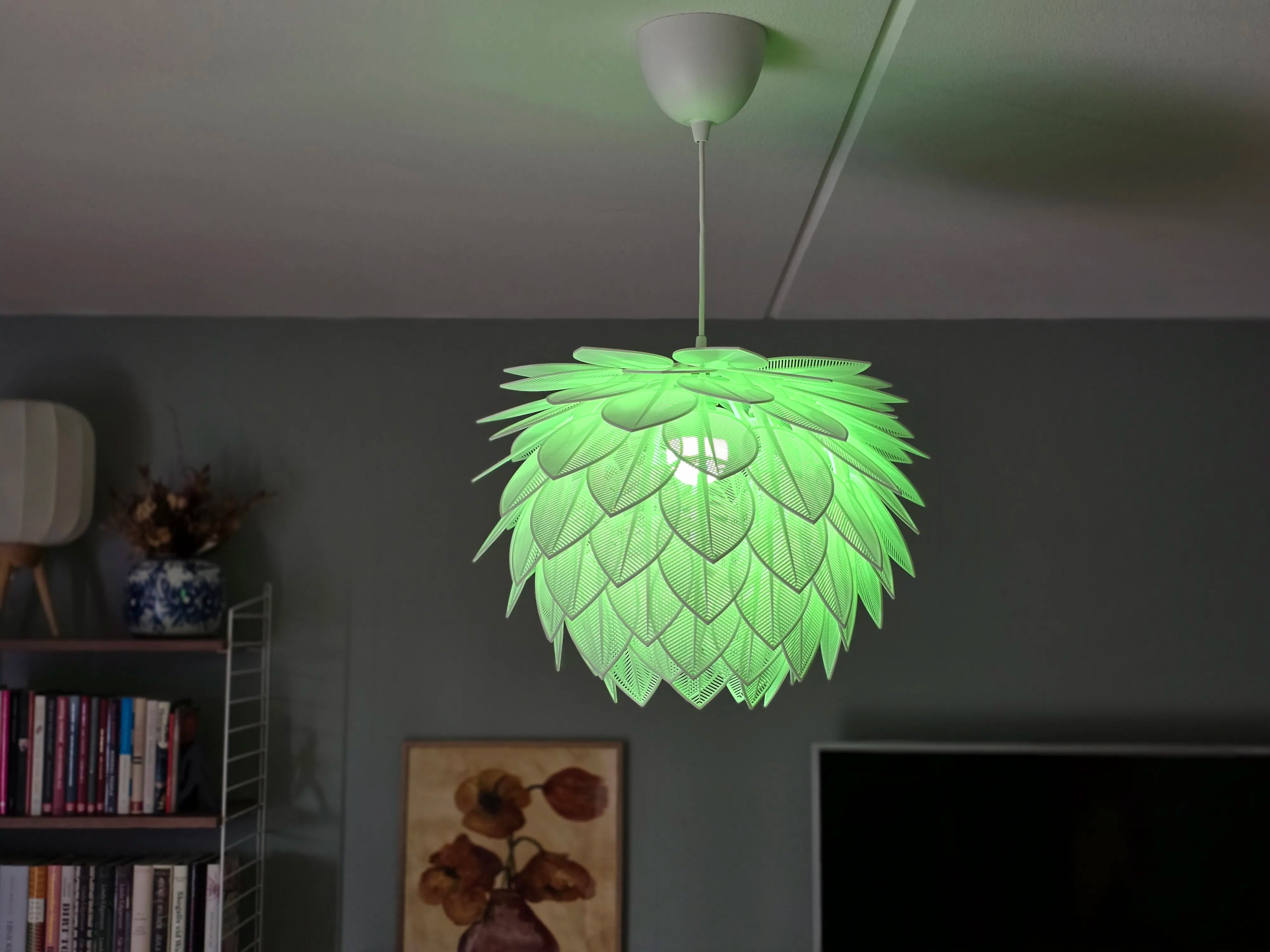 Lush Leaf Lamp