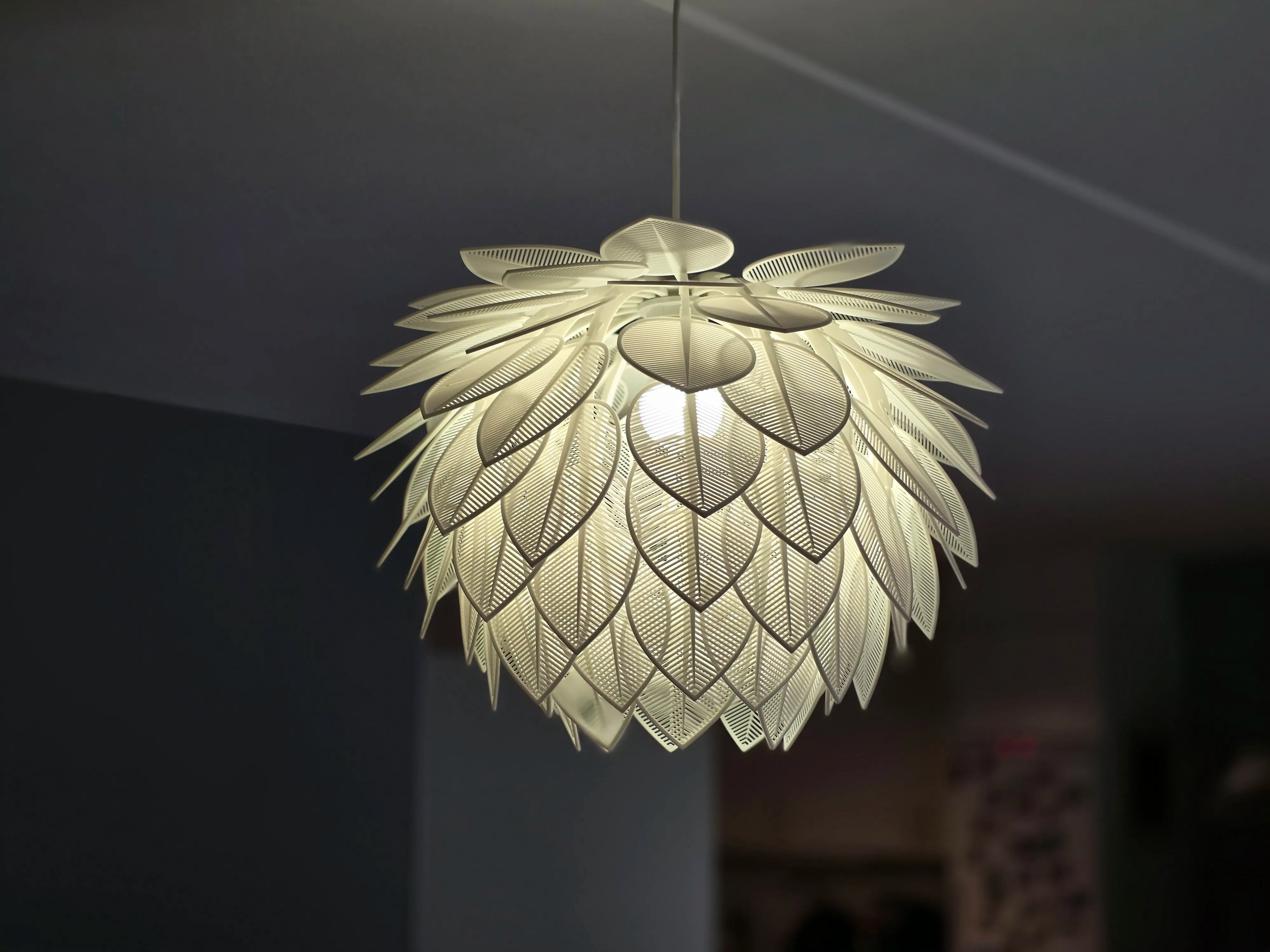 Lush Leaf Lamp