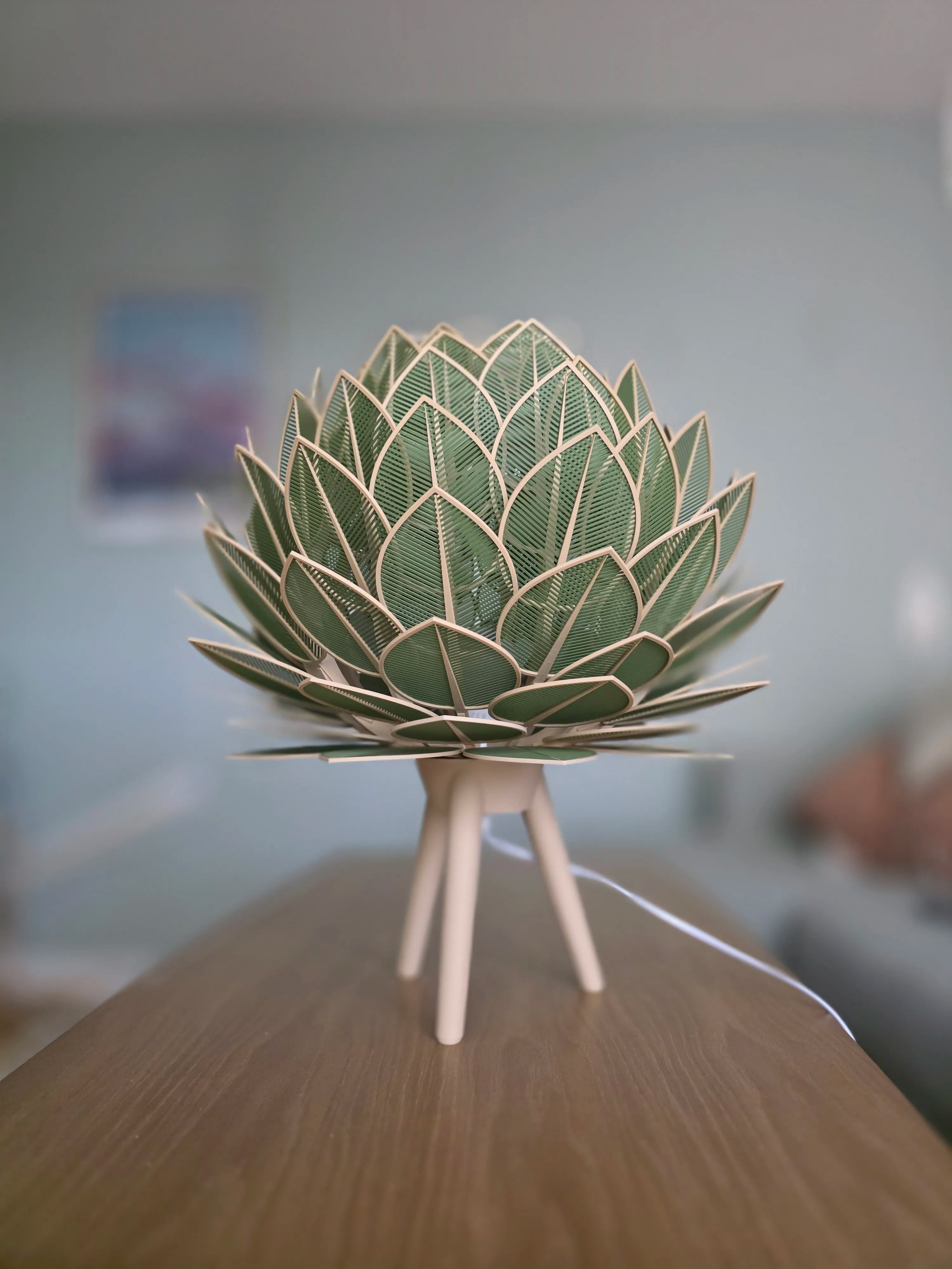Lush Leaf Lamp