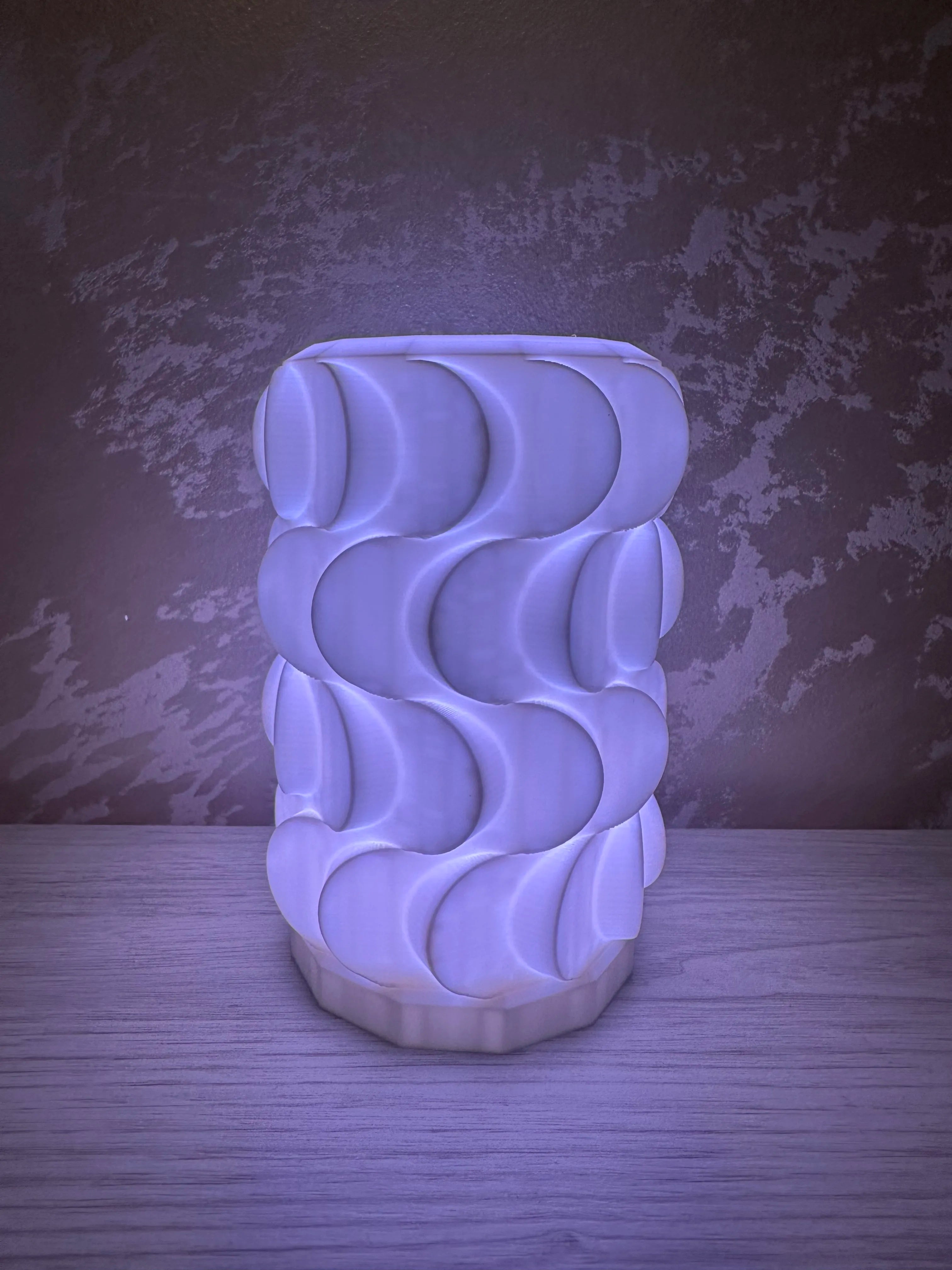Waved Lamp