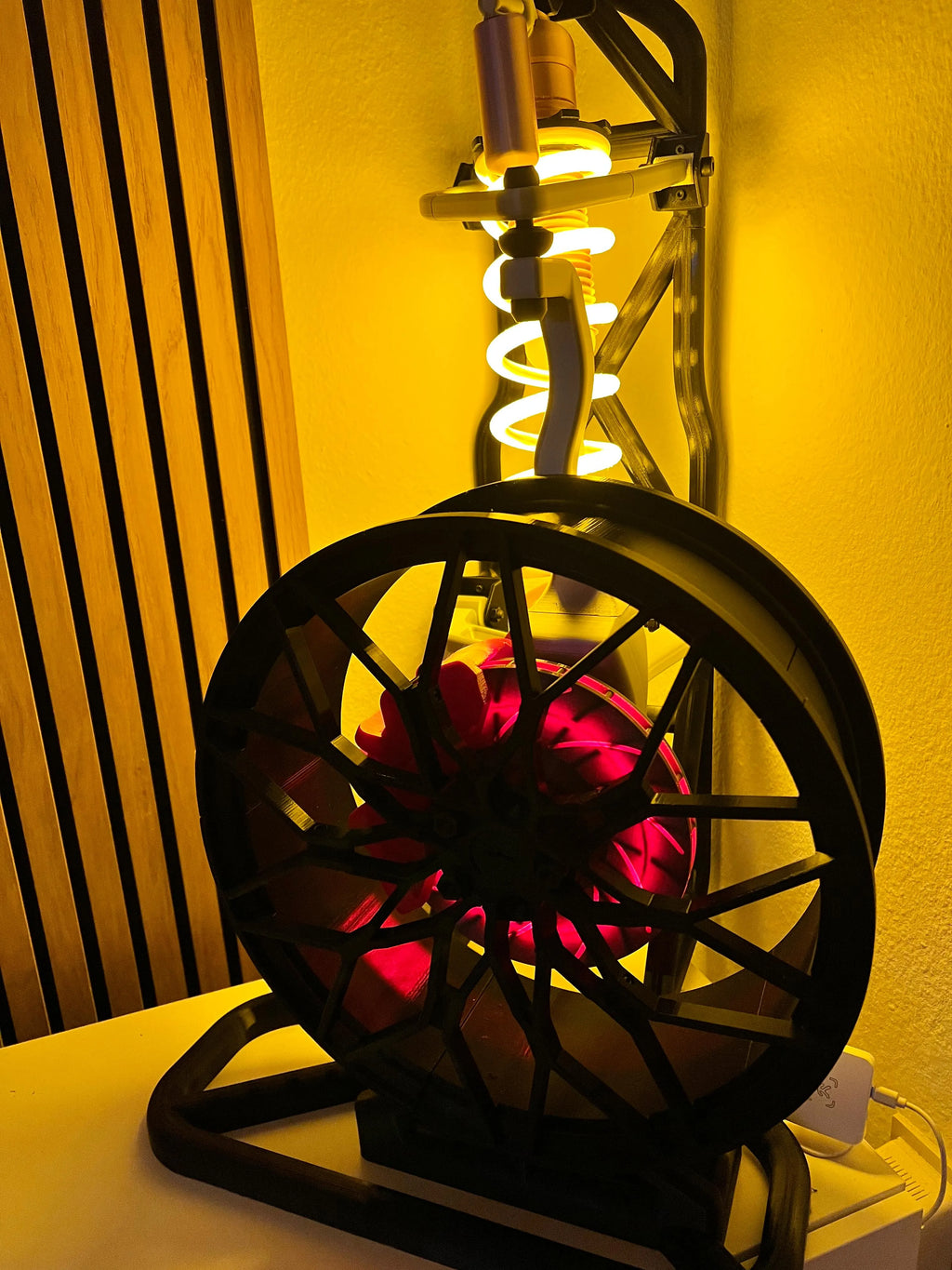 Suspension Shock Absorber Lamp including Rim