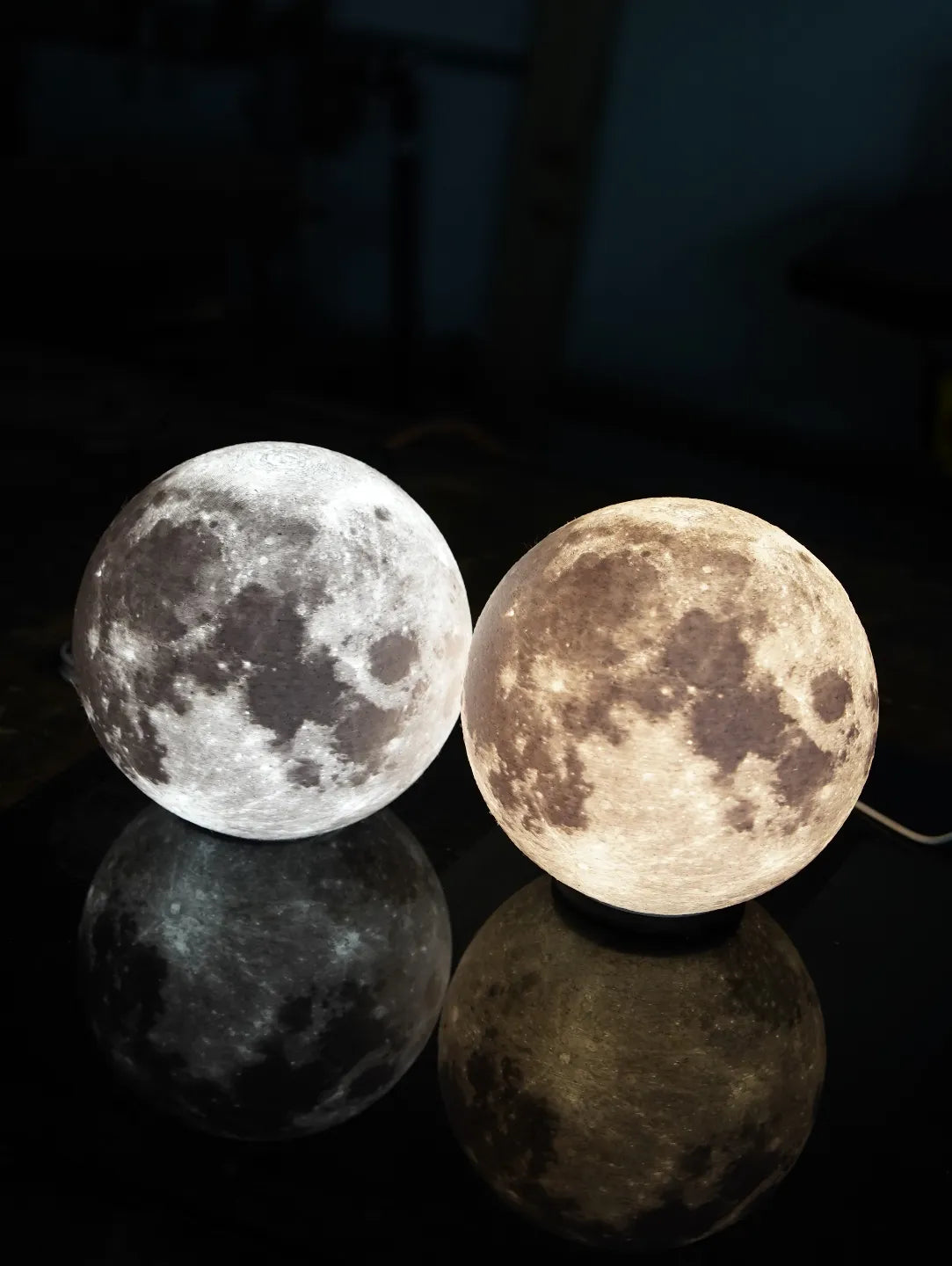 🌕 LUNORA™ – Lunar Glow Lamp
